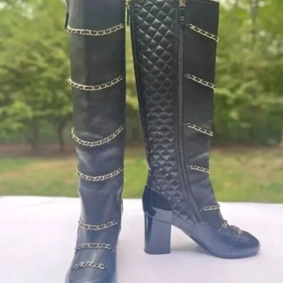 Chanel Patent Leather Heel Chain Boots in Black size 38C - Picture 1 of 15